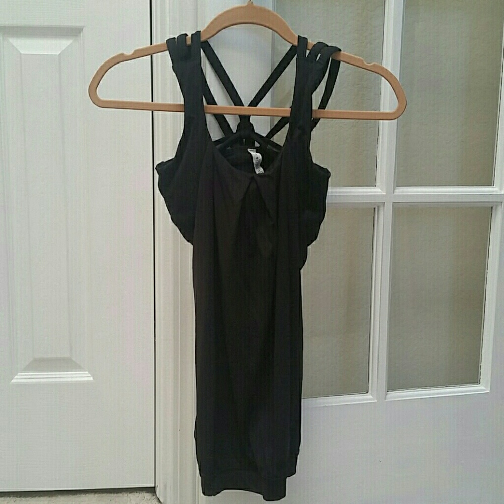 Lululemon workout tank